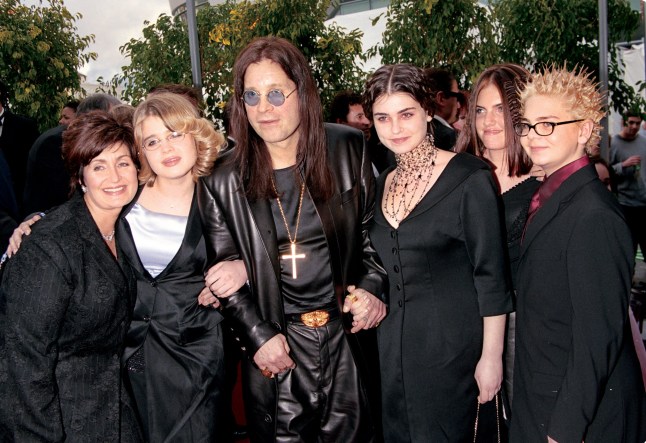 (L-R) Sharon, Kelly, Ozzy, Aimee and Jack Osbourne arrive at the 2000 Grammy Awards. This photo appears on page 252-253 in Frank Trapper's RED CARPET book. (Photo by Frank Trapper/Corbis via Getty Images)
