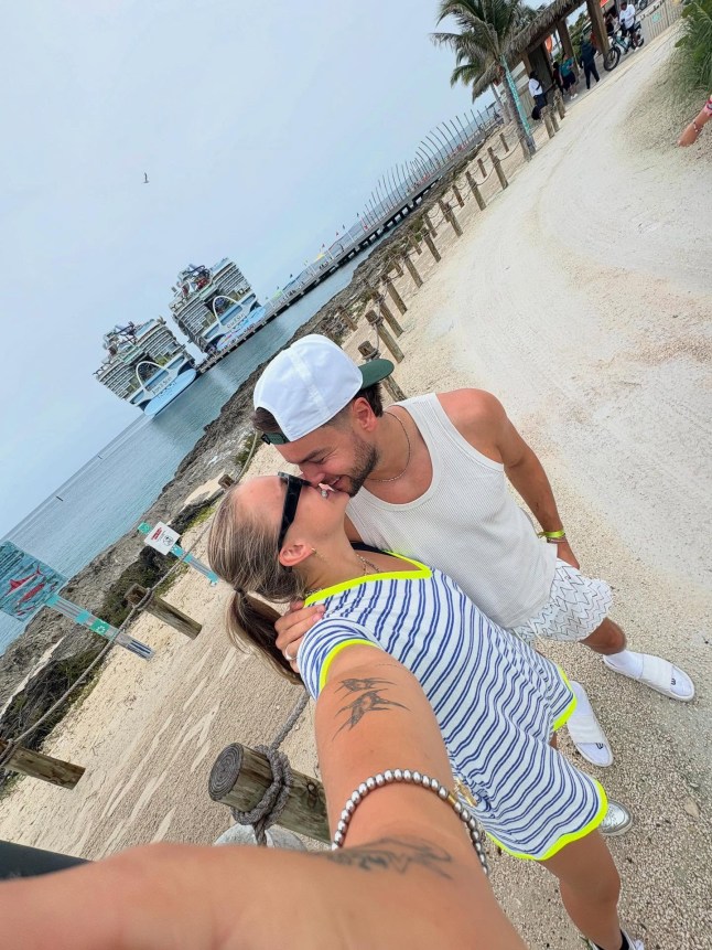 Jojo Siwa and Chris Hughes Little bit of some gorgeous life recently?