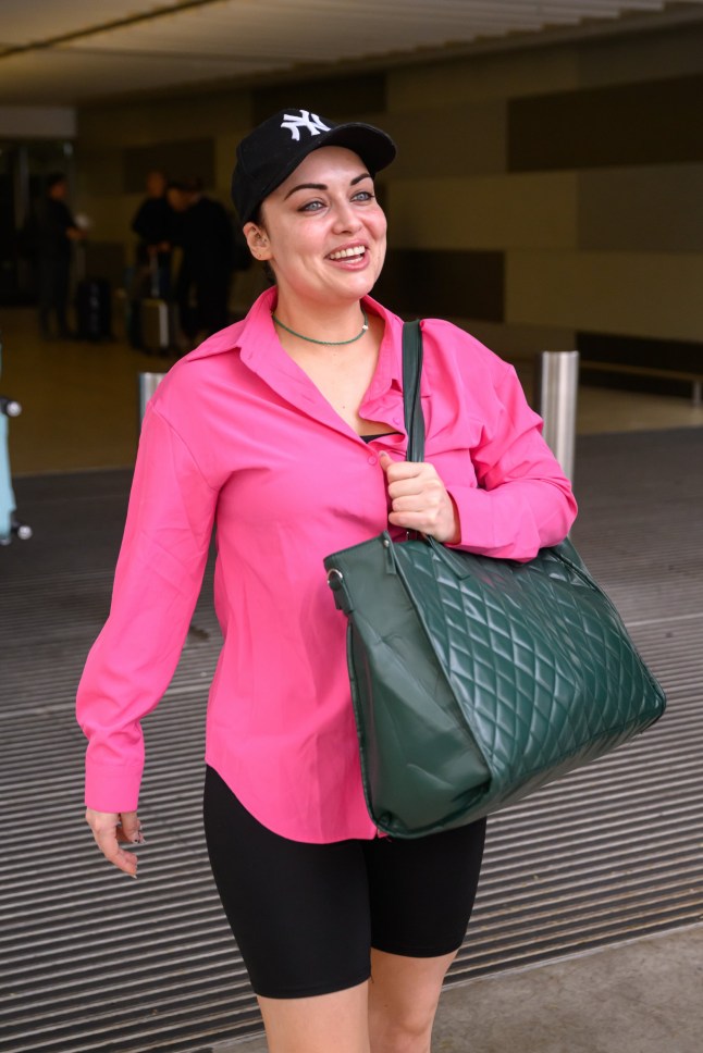 Mandatory Credit: Photo by James Gourley/Shutterstock (15725538c) Shona McGarty 'I'm a Celebrity...Get Me Out of Here!' TV show, Series 25, Arrivals, Brisbane Airport, Australia - 10 Nov 2025
